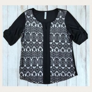 Sz L Perseption Concept Lace Keyhole Top